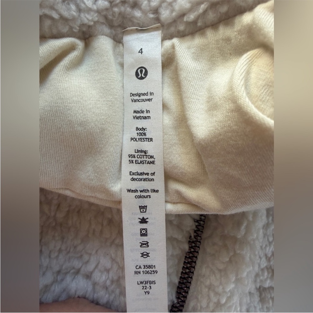 Lululemon Cinchable Fleece Zip Up Jacket - Picture 6 of 6